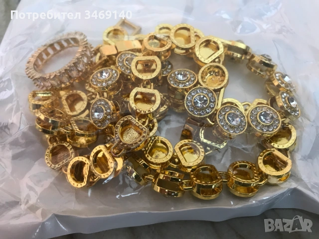 ПРОДАВАМ  ДАМСКИ ОБЕЦИ, БРОШКИ И КОЛИЕТА, снимка 3 - Колиета, медальони, синджири - 54180986