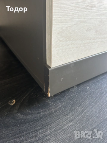 Използвано сиво гейминг/офис бюро - 140х60х75см, снимка 6 - Бюра - 54083762