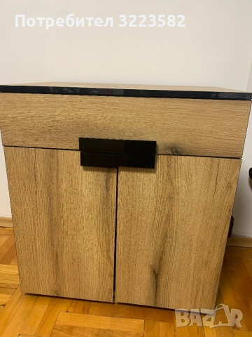 Продавам скрин в отлично състояние без забележки купен преди две седмици, снимка 3 - Скринове - 53225044