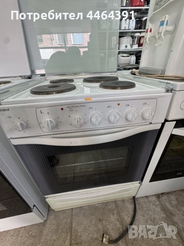 Готварска печка нормални котлони indesit , снимка 2 - Печки, фурни - 55708104