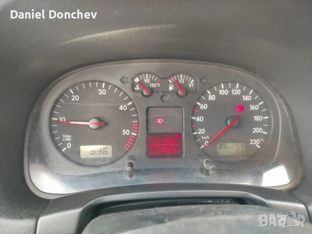VW Bora 1.9 TDi 90кс , снимка 7 - Автомобили и джипове - 53937575