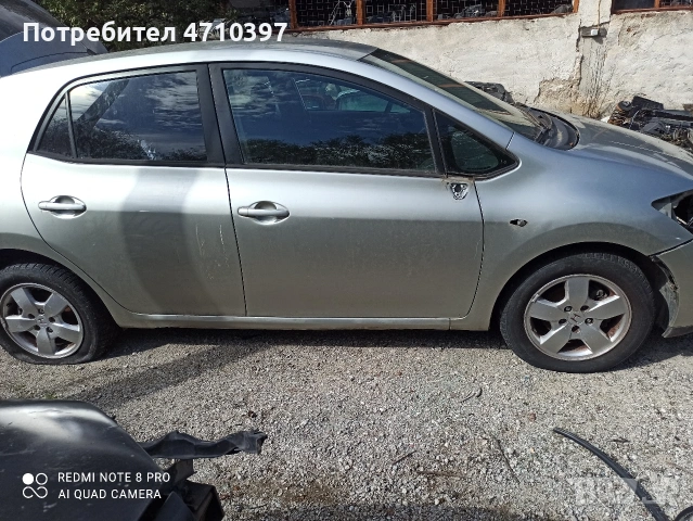 Тойота Аурис 2 бр. на части