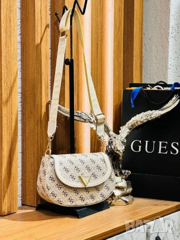 чанти guess , снимка 3 - Чанти - 50659718