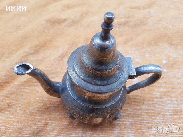 Посребрен чайник кана ибрик