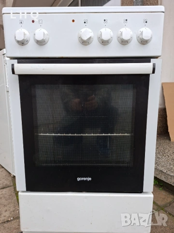 Готварска печка с керамичен плот Gorenje EC51101AW