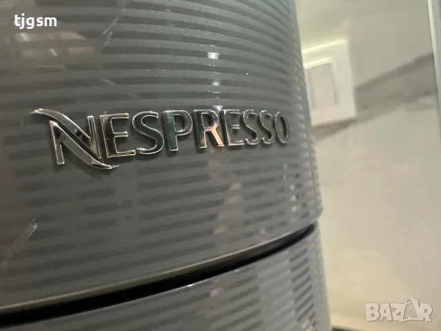 Капсулна кафемашина Nespresso Vertuo Next, снимка 7 - Кафемашини - 49171022