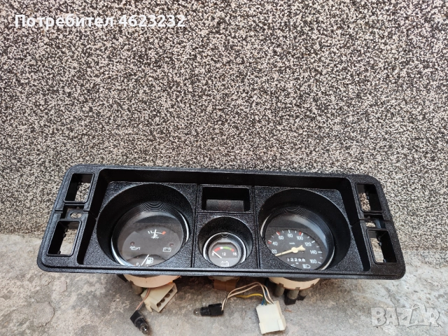 Десен стоп и километраж ВАЗ 2104, снимка 10 - Части - 52566276