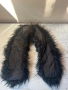 Черна пухена яка за качулка с дълъг косъм и копченца 🖤, снимка 3