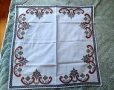 Винтидж ръчно бродирана покривка за маса (България, 60-те г), снимка 1