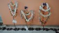 Традиционни ръчно изработени сурвачки от дрян с вълна, естествени материали и сушени плодове., снимка 1