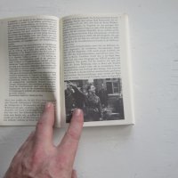 Армейска военна книга 2 световна война   Хитлер  15, снимка 7 - Специализирана литература - 31158324