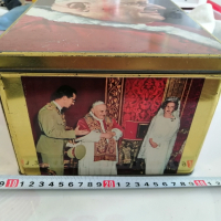 Метална кутия с папа Йоан XXIII, снимка 3 - Антикварни и старинни предмети - 44595277