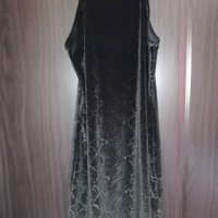 Велурена черна рокля на H&M със змийски мотив, снимка 2 - Рокли - 38053294