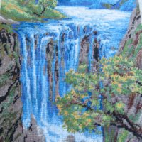Гоблен "Големият пролетен водопад", снимка 2 - Гоблени - 34029872
