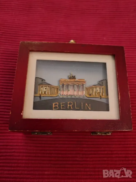 Стара,сувенирна,колекционерска кутия за бижута,Берлин. , снимка 1