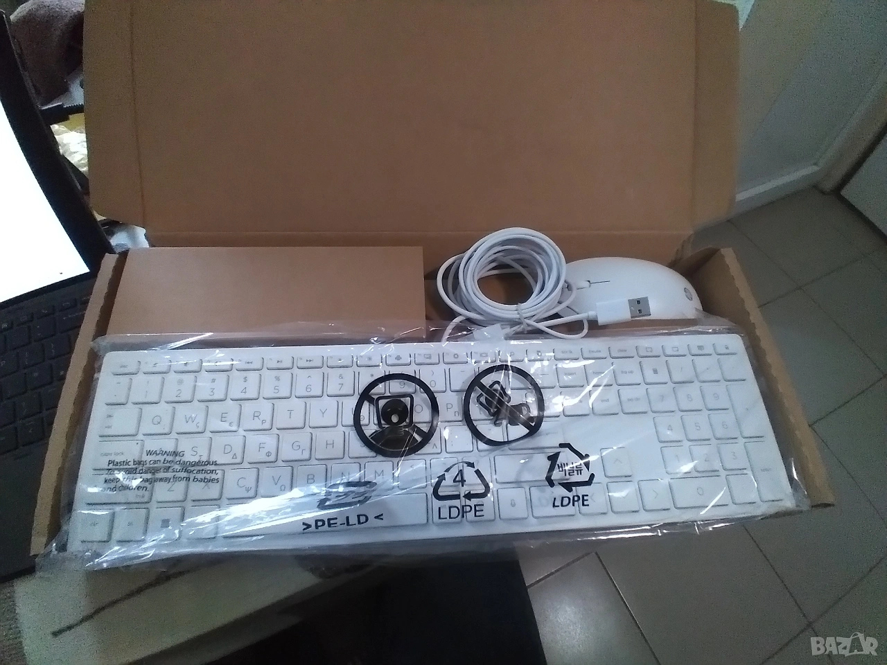 Нови, Клавиатура + мишка HP TPC-P001, снимка 1