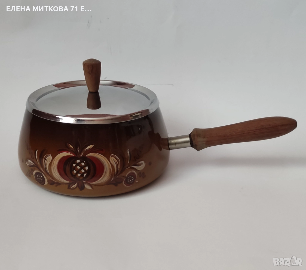 Много тежка емайлирана касерола с дървена дръжка, снимка 1