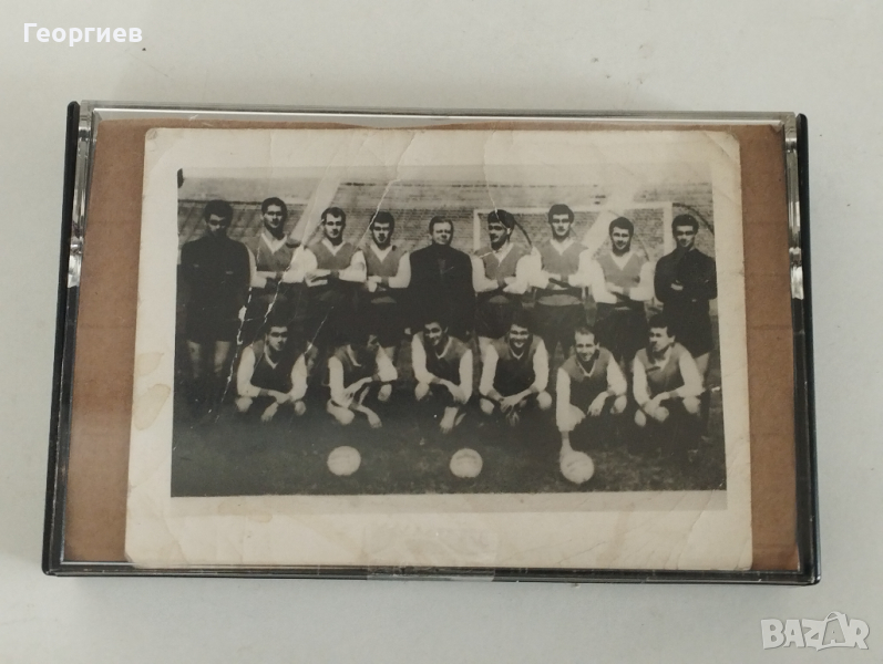 Стара снимка на Левски-София Гунди с отбора и треньора Р.Витлачил., снимка 1
