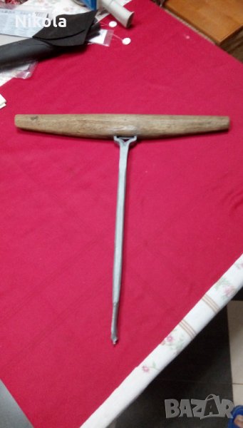 Дърводелски свредел от ковано желязо - ретро инструмент, маткап, снимка 1