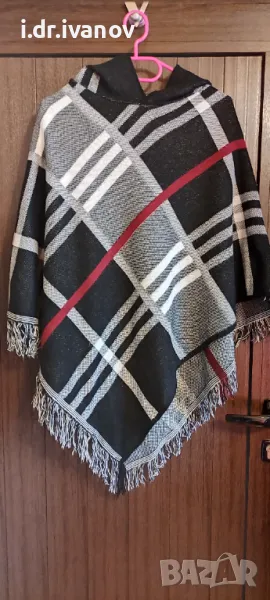 страхотнен модел пончо с качулка, снимка 1