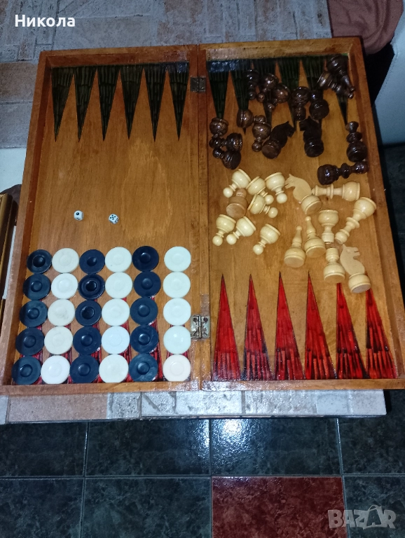 Шах табла 48/48 от соца с дървени фигури и пулове, снимка 1