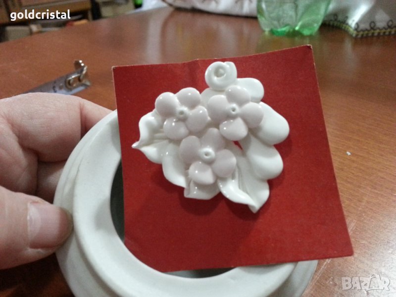 Порцеланова брошка цвете , снимка 1