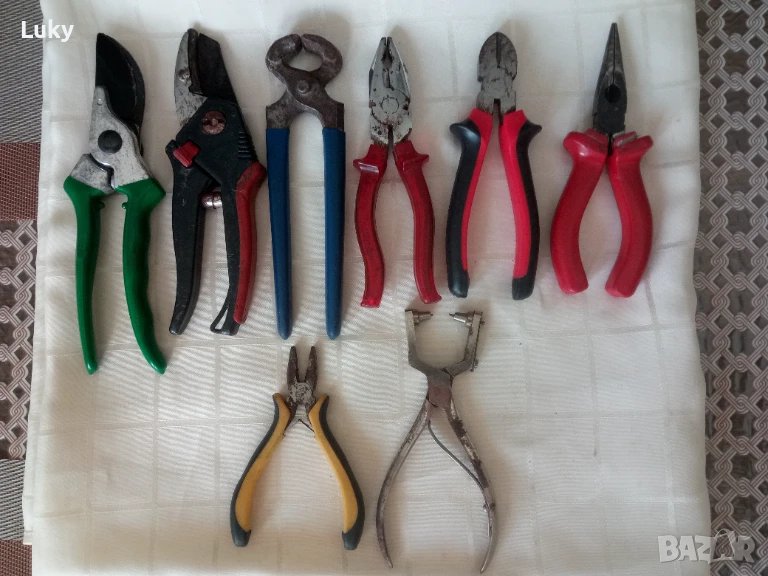 Лот от различни клещи за професионалисти и любители.Обявената цена е за всичките., снимка 1