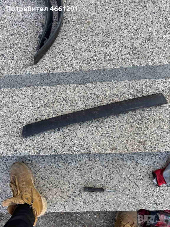 Средна лайсна на предна броня на Волво Volvo S60 само за 30лв. 9484229, снимка 1