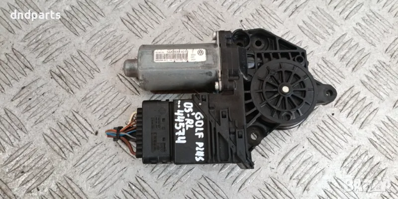Моторче стъклоповдигач VW Golf Plus 2.0TDI 16v 140hp 2005г.(задно ляво)	, снимка 1
