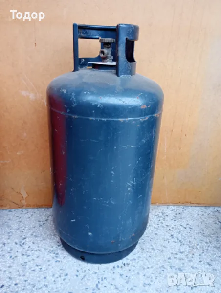 Продавам газова бутилка - 17,2 kg ,внос от Италия, снимка 1