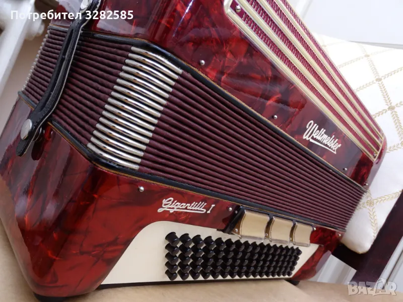 Акордеон Велтмайстер Гигантили 80 баса, снимка 1