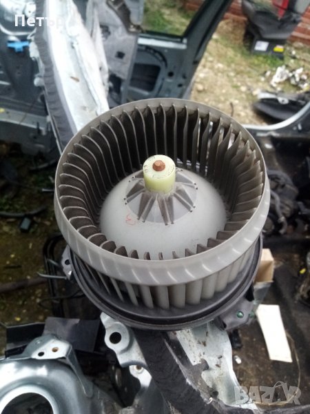 Моторче парно+реостат Тойота ярис, сузуки суифт, снимка 1