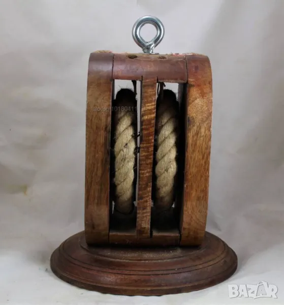 602 Корабен товарен блок на дървена поставка, тегло - 5,7 кг., вис. - 37 см., снимка 1