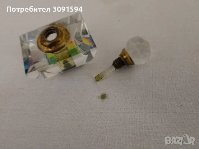 Старо  колекционерско кристално шише за парфюм , снимка 2 - Антикварни и старинни предмети - 49708319