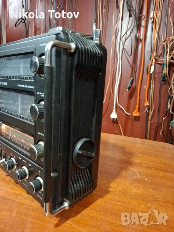 Продава се Grundig Satelit 3400, снимка 7 - Радиокасетофони, транзистори - 53991185