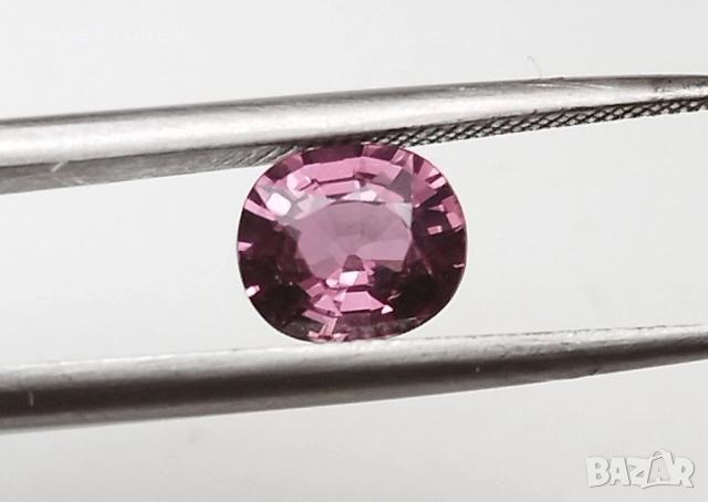 Блестящ сапфир с VVS чистота 0.89кт.! Сертифициран! Нов!, снимка 12 - Други - 52326619