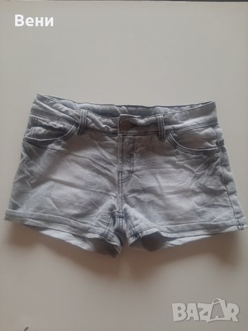 Сиви къси панталонки, снимка 1 - Къси панталони и бермуди - 37197540