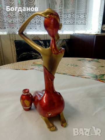 СТАТУЕТКИ ЕЛЕГАНТНИ И КРАСИВИ 2 БР. ПО-ТЪМНА И ЧЕРВЕНА, снимка 8 - Други ценни предмети - 39015931