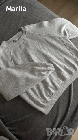 Дамски светлосив суитшърт Bershka (M), снимка 4 - Суичъри - 52897085