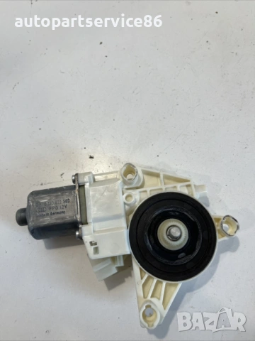 Мотор за прозорец за предна дясна врата за Mercedes W212 2.2 CDI (2012) 0130822502