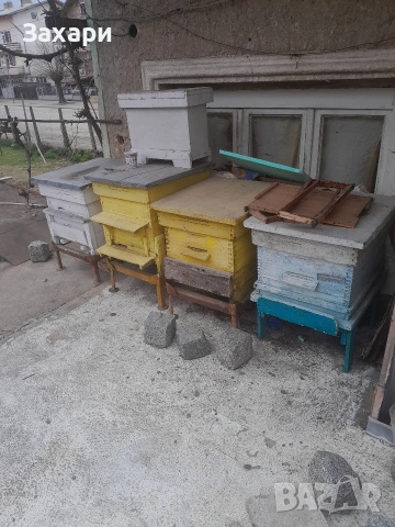 Продавам кошери стари в добро състояние с магазини