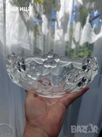 Ваза от Walther Glas от серията Carmen Satin с красив релефен  дизайн от матово и прозрачно стъкло, снимка 5 - Вази - 56218918