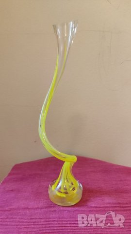 Ваза от цветно стъкло,България. , снимка 4 - Вази - 39130596