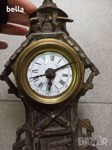 Много стар антикварен каминен часовник ,порцеланов циферблат ,нужна му е профилактика ,сверяването с, снимка 2 - Антикварни и старинни предмети - 36583407