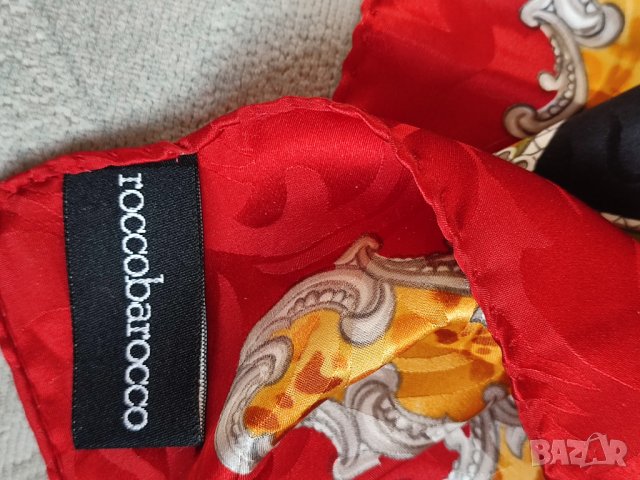 Нов италиански естествена коприна шал roccobarocco made in Italy ново състояние, снимка 7 - Шалове - 40005111