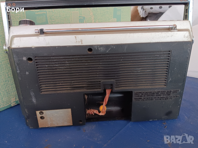 Радиокасетофон , снимка 7 - Радиокасетофони, транзистори - 44589225