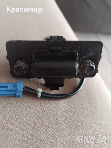 Бутон за отваряне на багажника Хонда акорд 7 , снимка 2 - Резервни части за телефони - 48178871