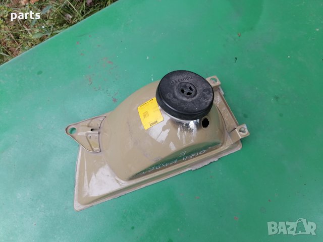 Рефлектор Десен Фар Опел Кадет Е(1986г.-1998г.)N, снимка 3 - Части - 34222744