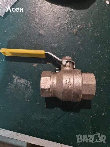 Водопроводен кран 1"1/2, снимка 3 - Други инструменти - 54109564