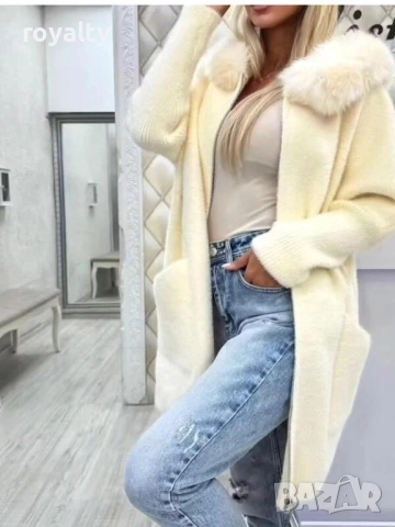 Бяло палто от алпака с качулка, снимка 2 - Палта, манта - 51966033